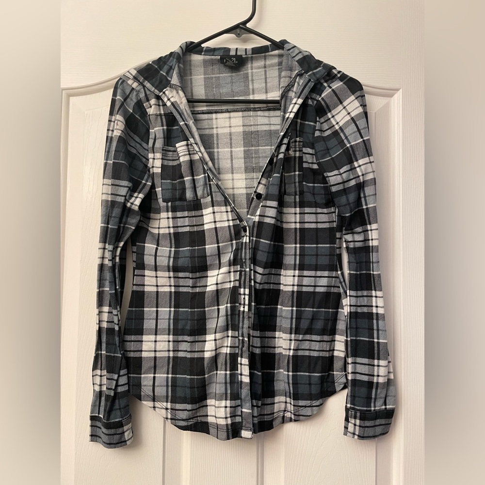 Rue 21 flannel button up women’s shirt size medium